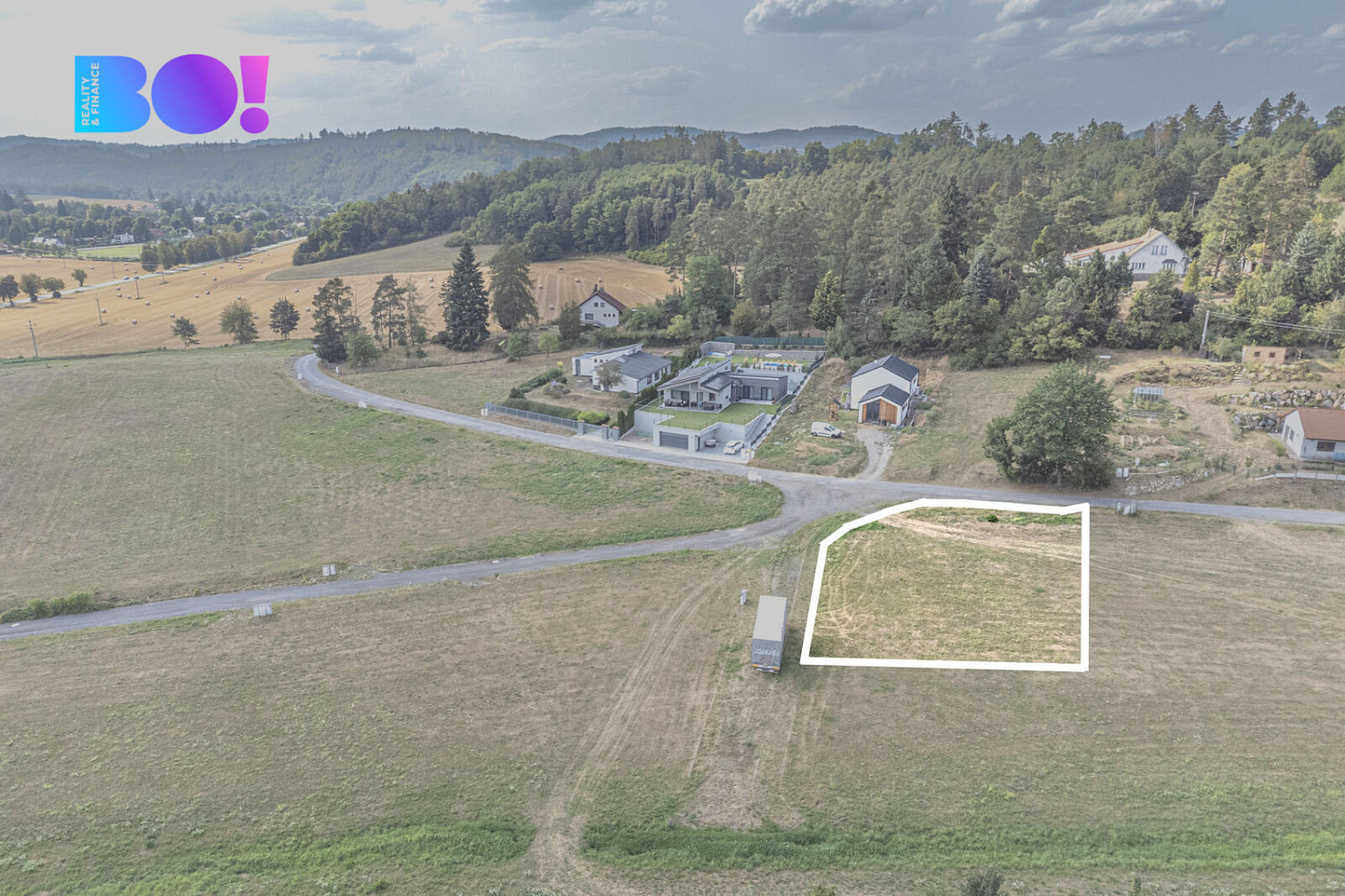 Prodej stavebního pozemku 1 056 m² – fotografie 3