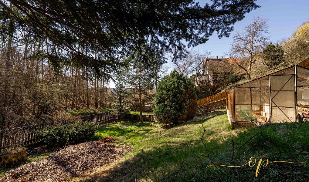 Prodej stavebního pozemku 1 571 m², Hlásná Třebaň – náhled fotky 5