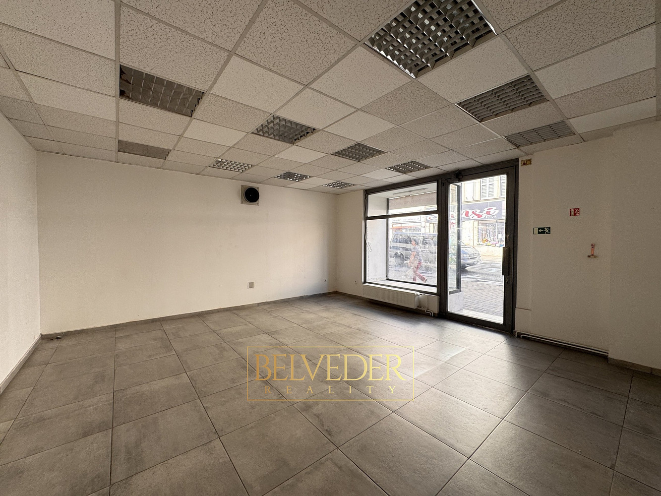Pronájem obchodních prostor 150 m² – fotografie 4