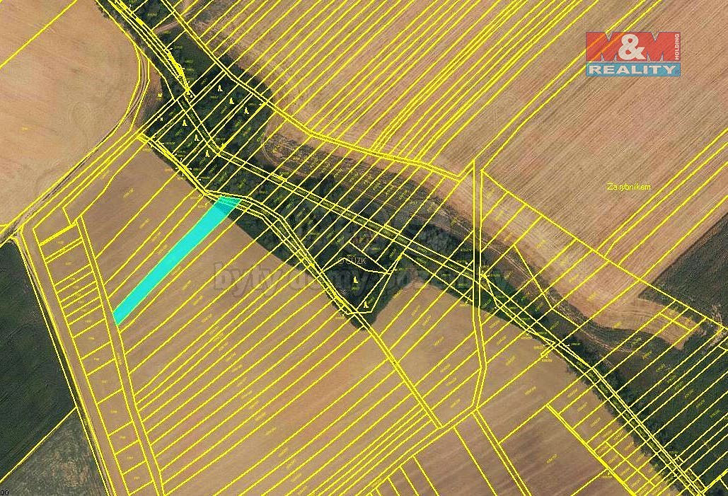 Prodej pole 692 m²