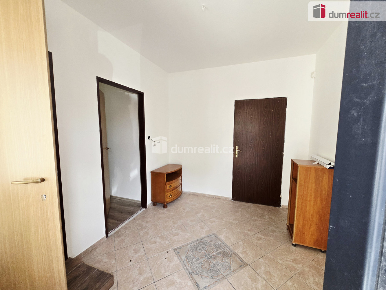 Pronájem bytu 3+kk 98 m² — photo 2