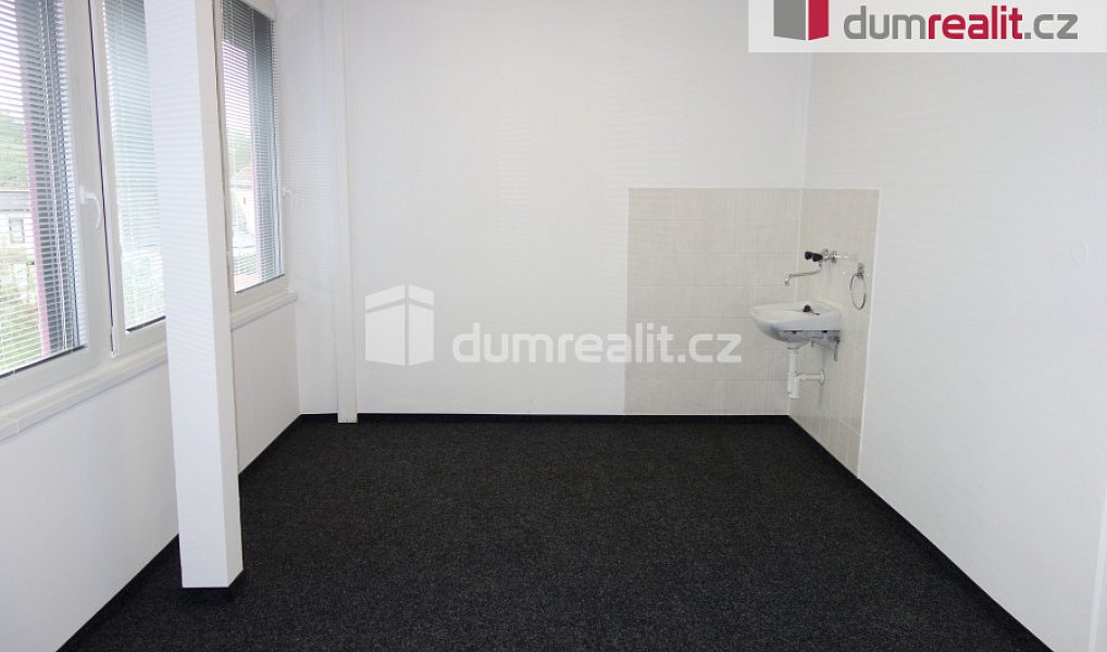 Pronájem kanceláře 26 m², Břeclav – náhled fotky 4