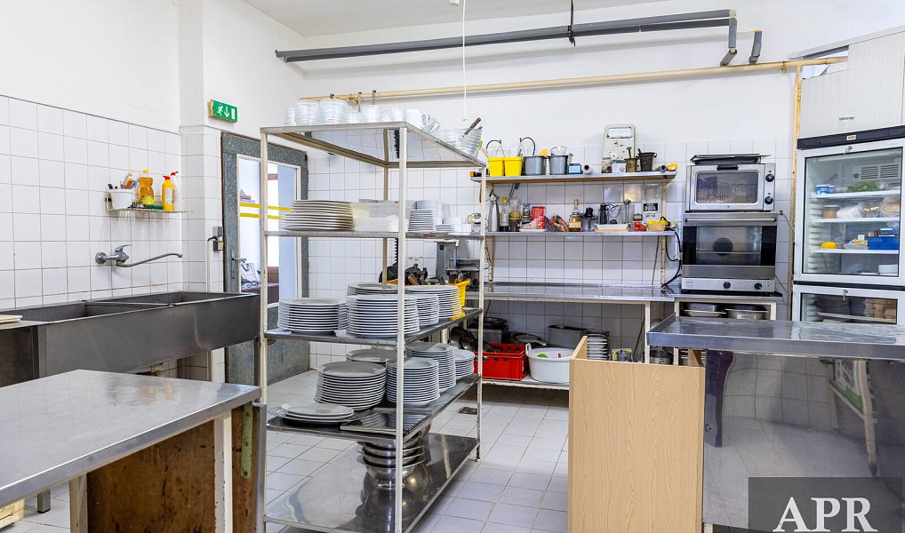 Prodej restaurace 420 m², Luhačovice – náhled fotky 8