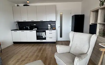Pronájem bytu 1+kk 29 m², U Židovského hřbitova, Beroun - Beroun-Město