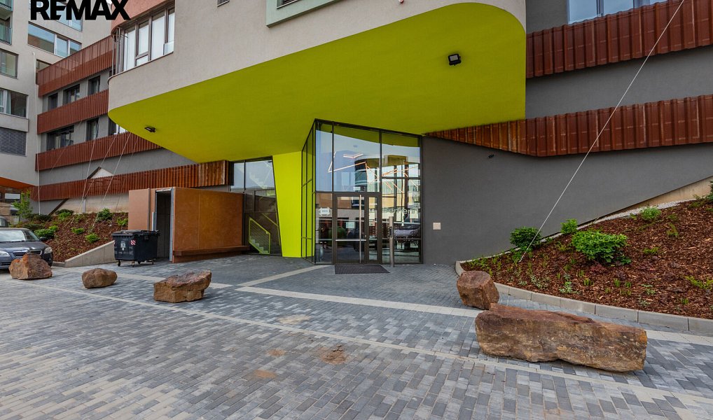 Prodej bytu 1+kk 39 m², Praha – náhled fotky 17