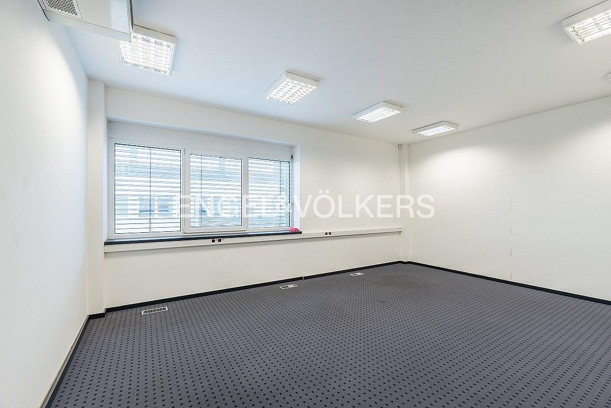 Pronájem kanceláře 254 m²