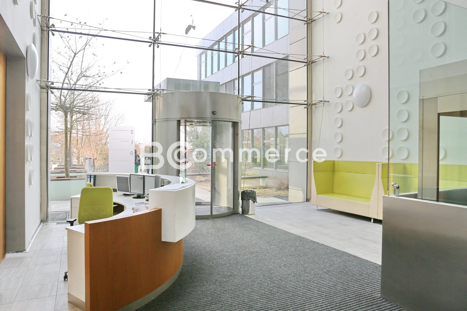 Pronájem kanceláře 379 m² – fotografie 5