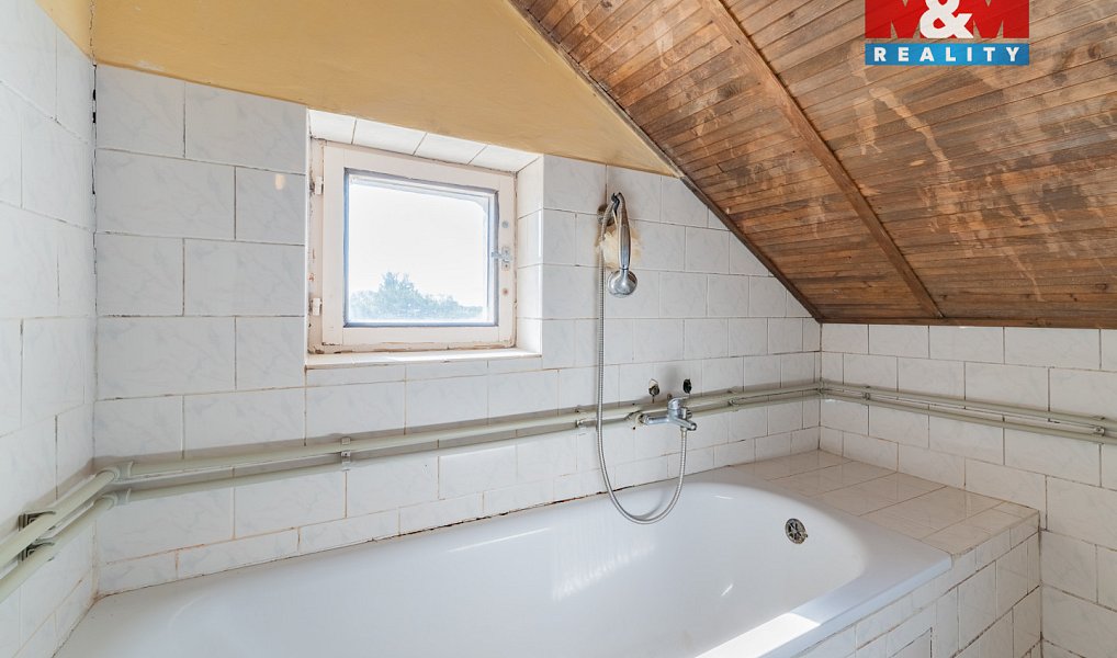 Prodej bytu 5+1 98 m², Cheb – náhled fotky 4