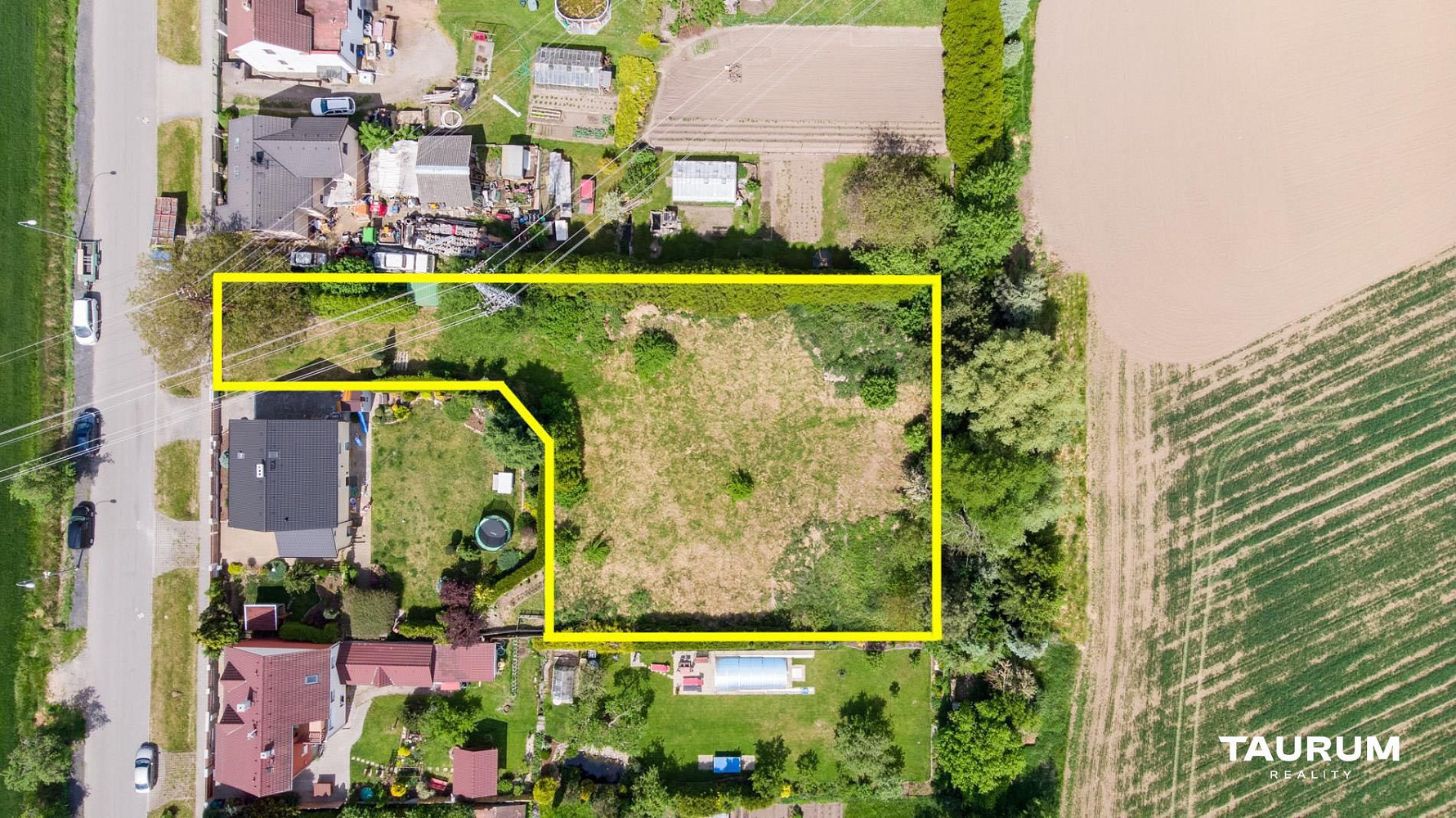 Prodej stavebního pozemku 1 929 m² – fotografie 2
