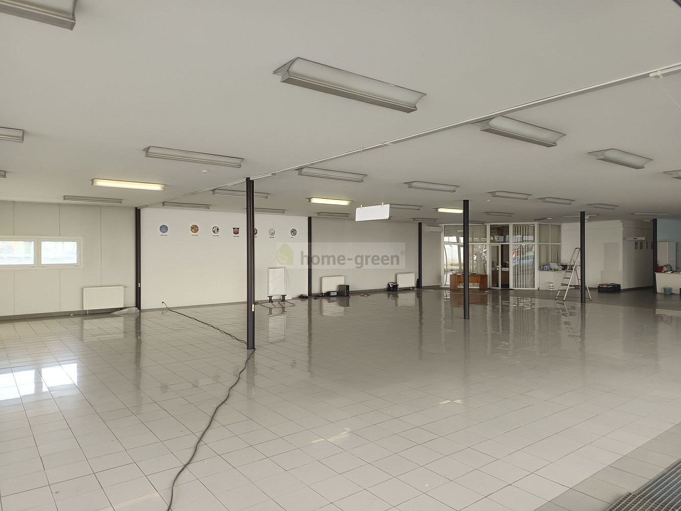 Prodej obchodních prostor 700 m² – fotografie 4