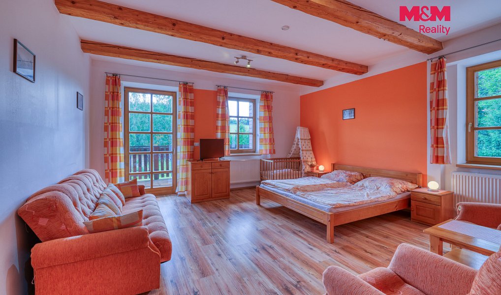 Prodej domu 910 m² s pozemkem 2 881 m², Železná Ruda – náhled fotky 10