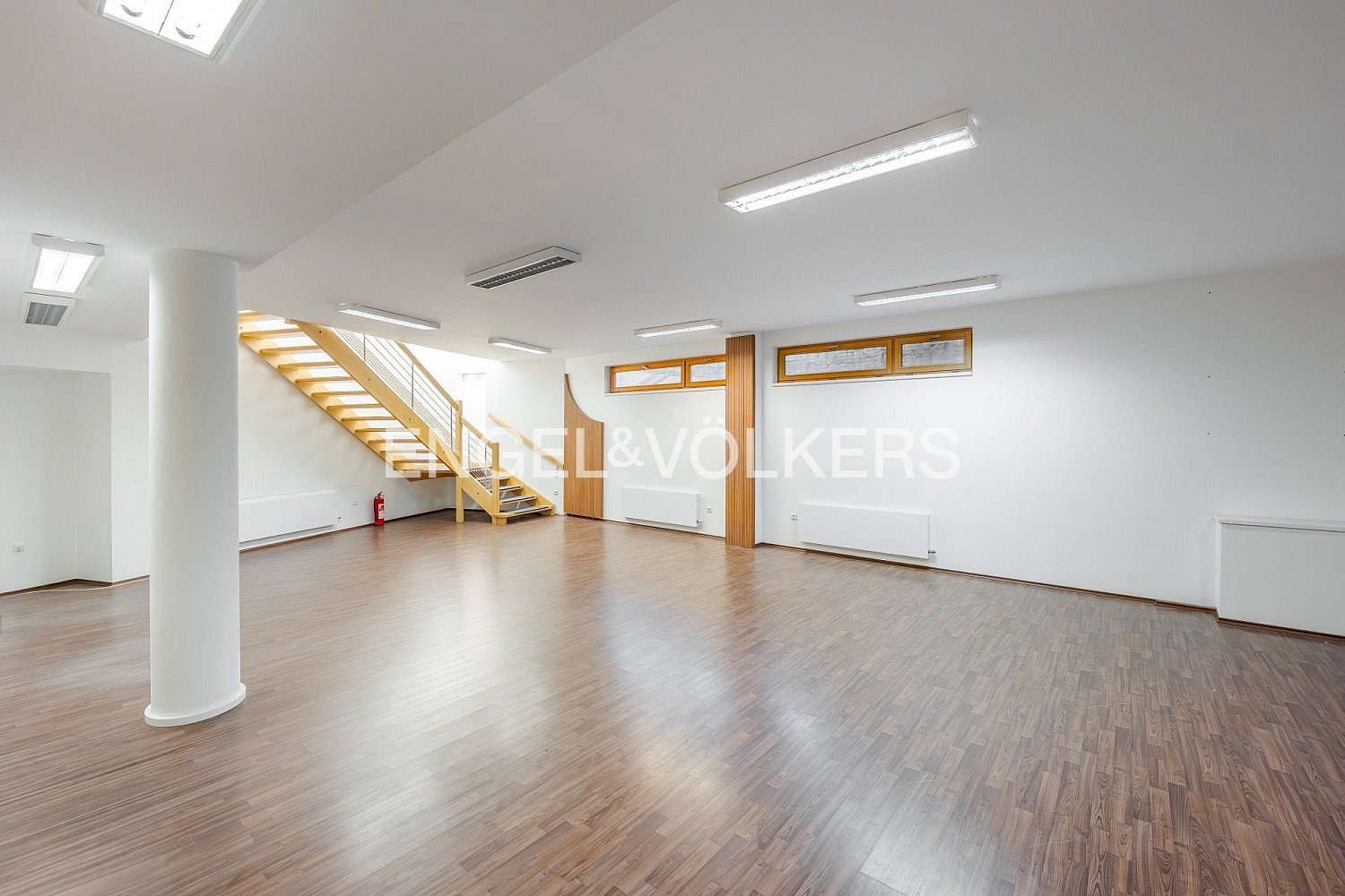 Pronájem obchodních prostor 84 m² – fotografie 5