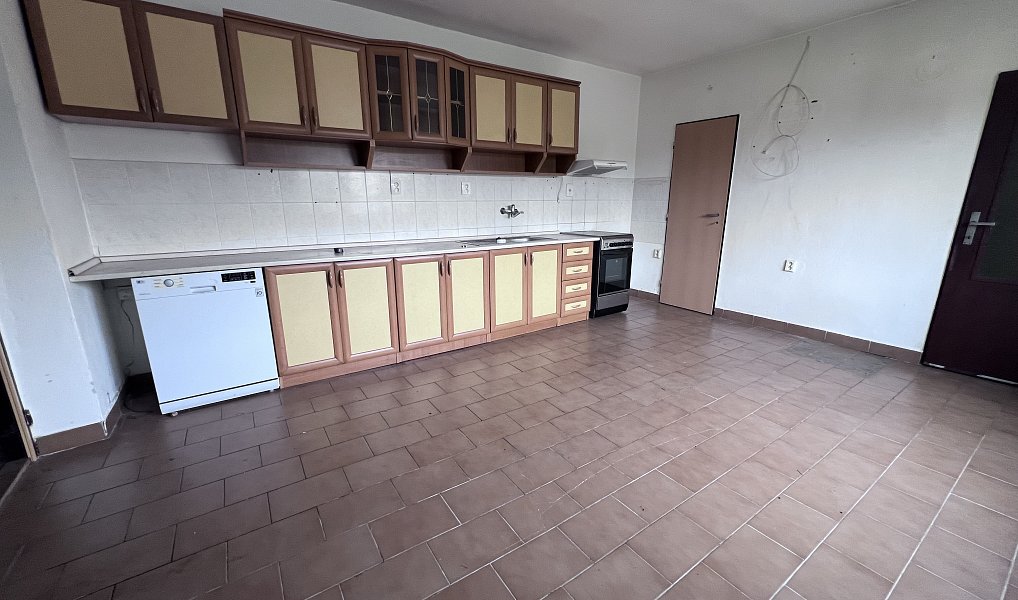 Prodej domu 281 m² s pozemkem 502 m², Troubelice – náhled fotky 16