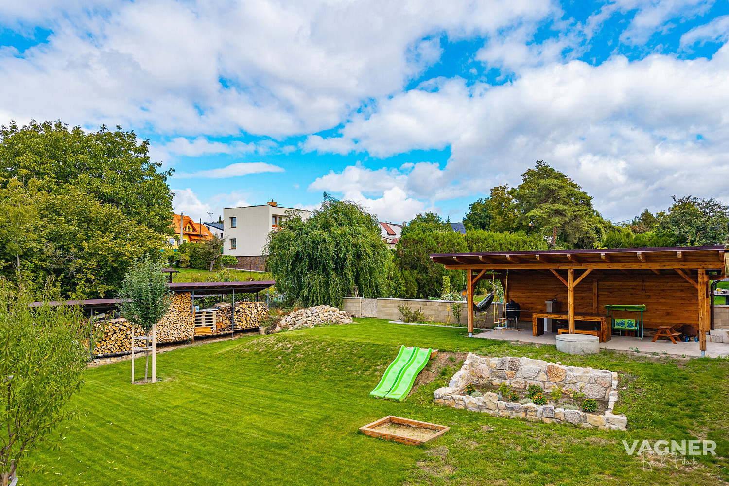 Prodej domu 169 m² s pozemkem 961 m² – fotografie 3