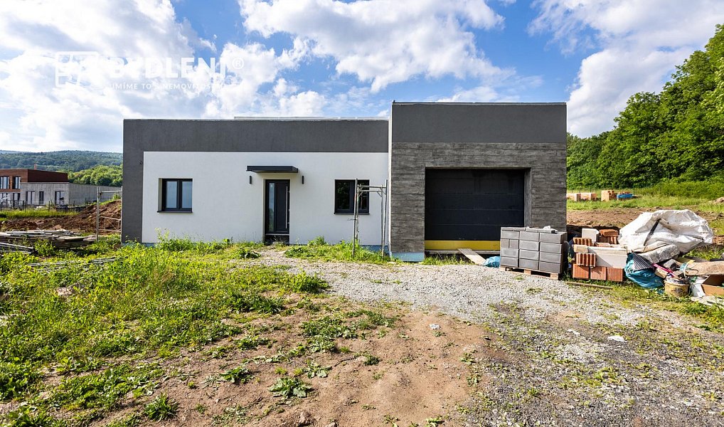 Prodej domu 147 m² s pozemkem 746 m², Košťany – náhled fotky 9