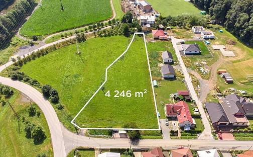Prodej stavebního pozemku 4 246 m², Poličná
