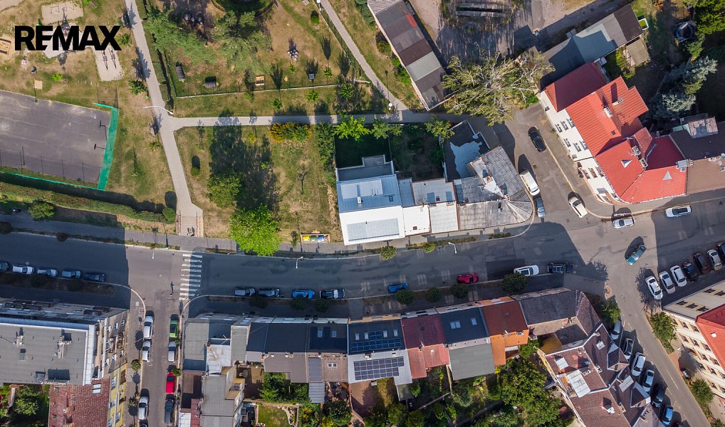 Prodej bytu 2+1 76 m², Slaný – náhled fotky 34