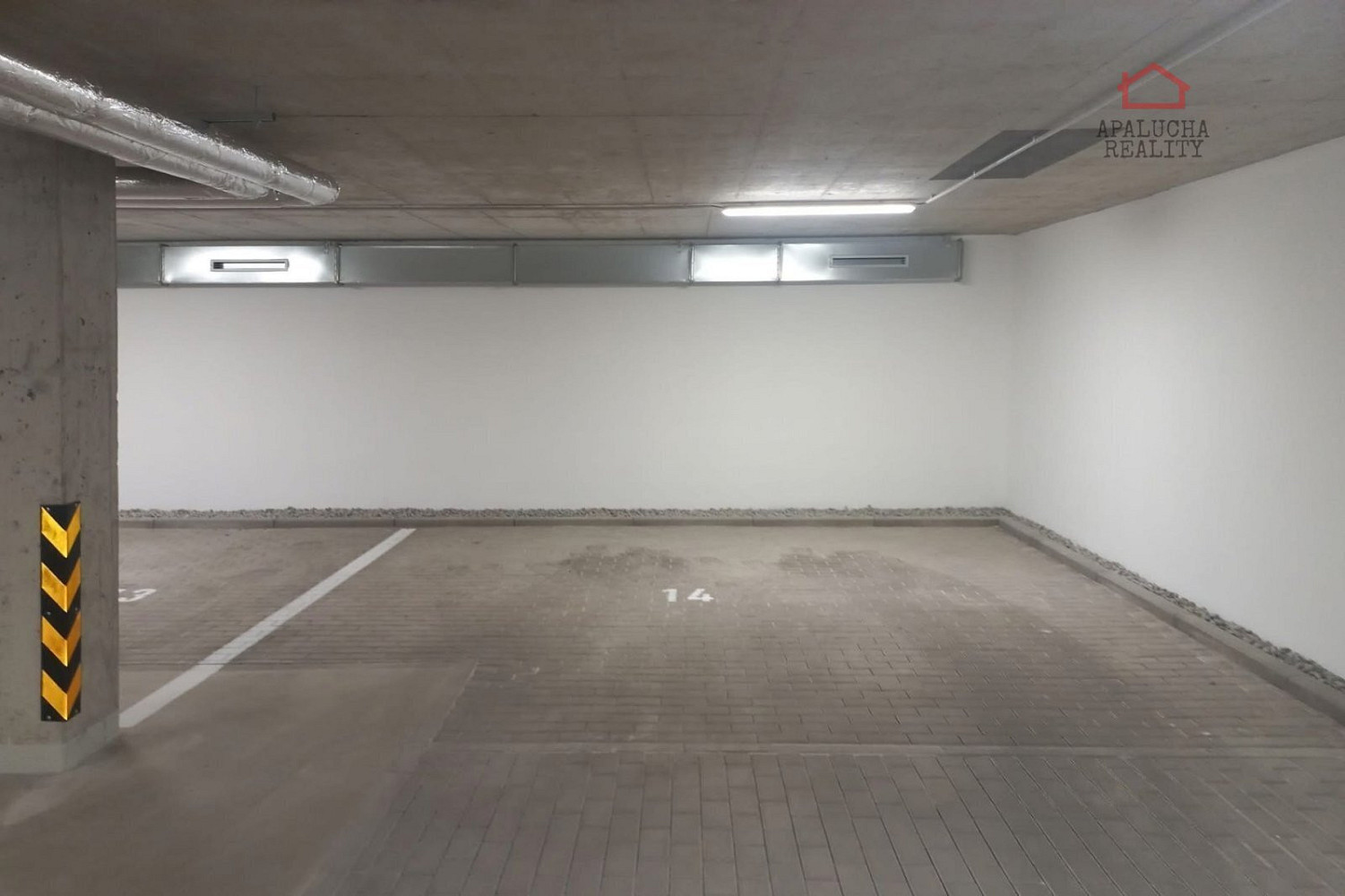 PRAHA 9 - ČAKOVICE, GARÁŽOVÉ STÁNÍ, 12.5 m2 – fotografie 2