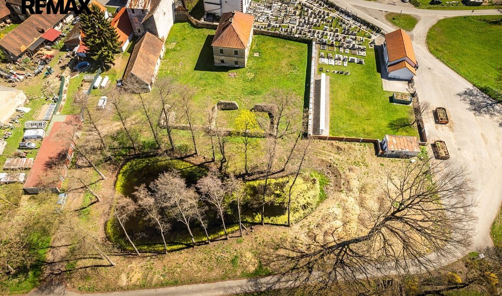 Prodej domu 415 m² s pozemkem 4 660 m², Předslavice – náhled fotky 10