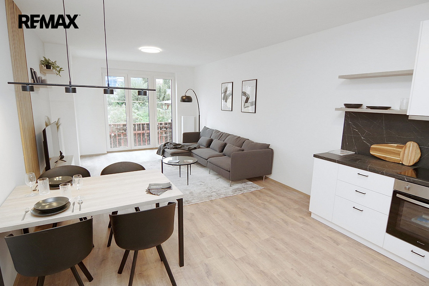 Prodej bytu 4+kk 119 m² — photo 2