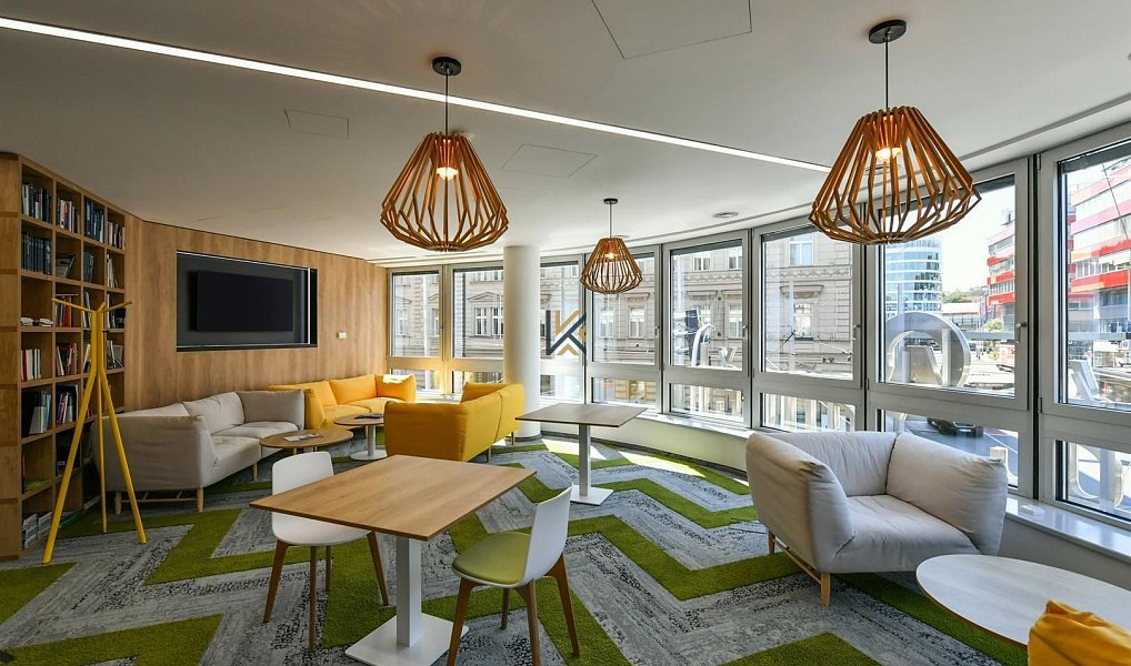 Pronájem kanceláře 439 m², Praha – náhled fotky 4