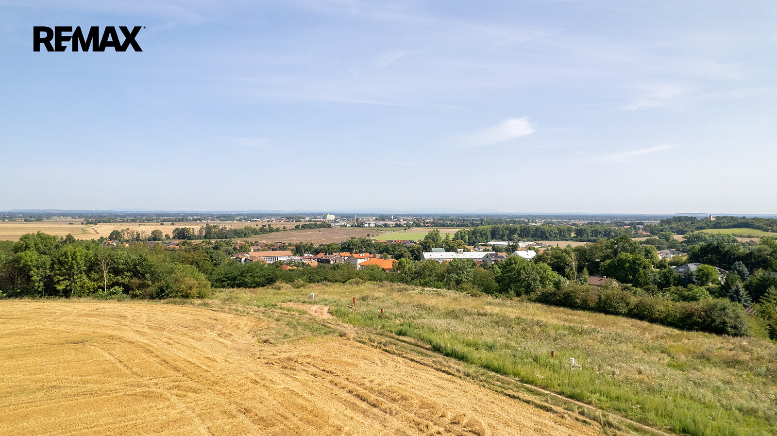 Prodej stavebního pozemku 1 052 m² – fotografie 3