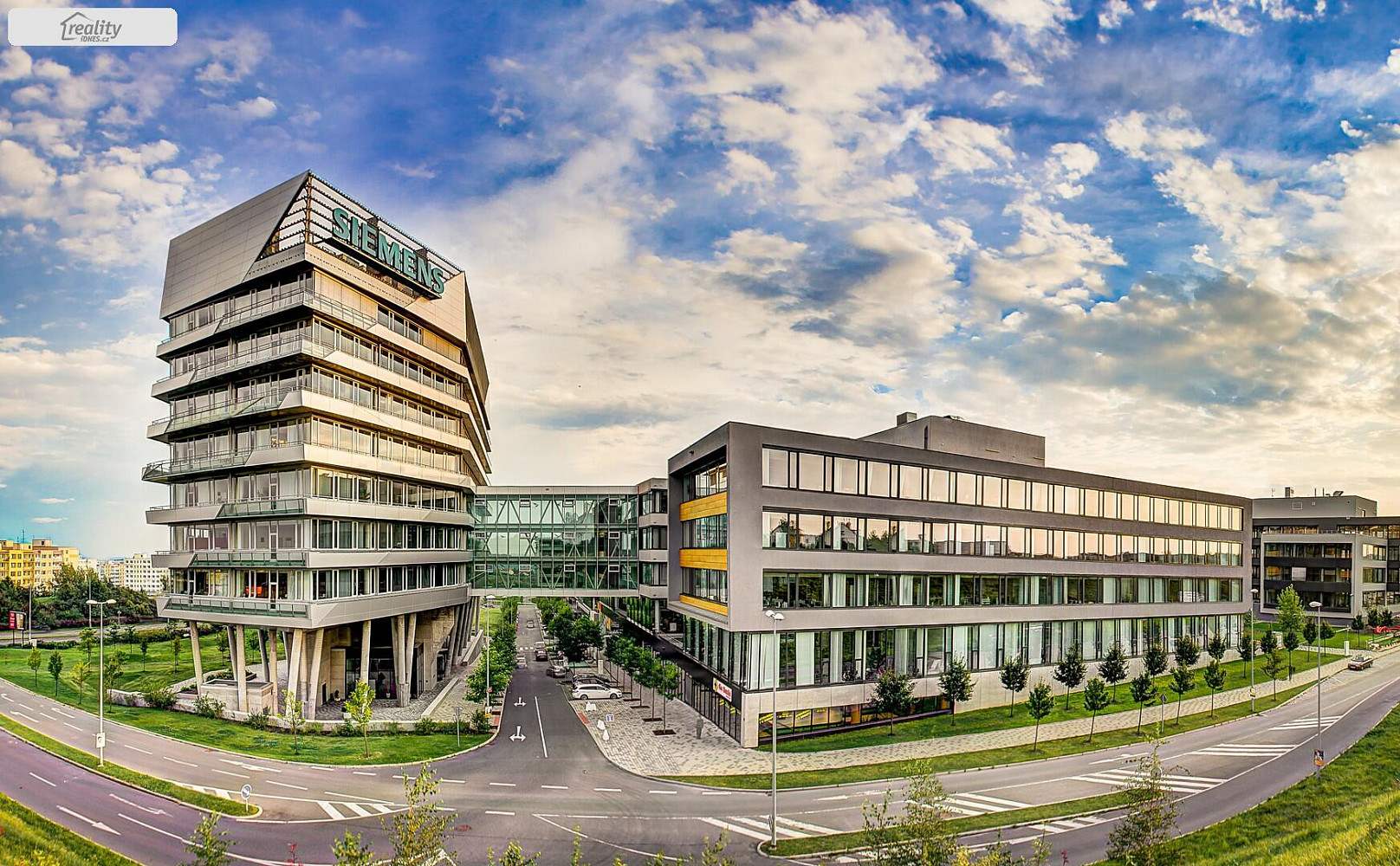 Pronájem kanceláře 220 m²