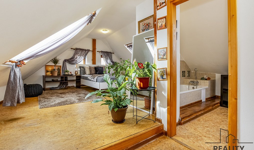 Prodej ubytovacího objektu 220 m², Český Krumlov – náhled fotky 17