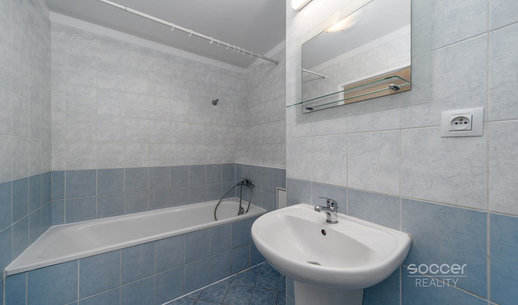 Prodej bytu 1+kk 33 m², Praha – náhled fotky 9
