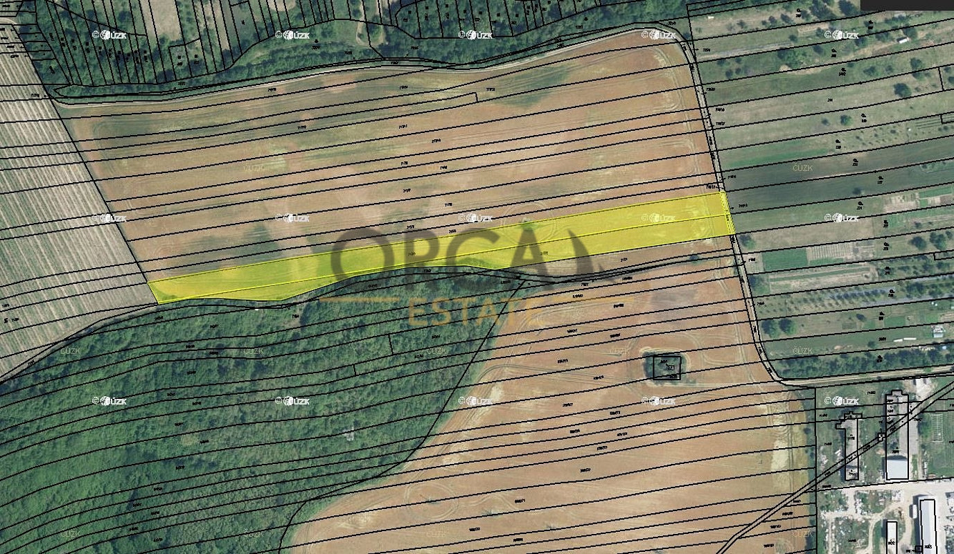Prodej pole 5 796 m²