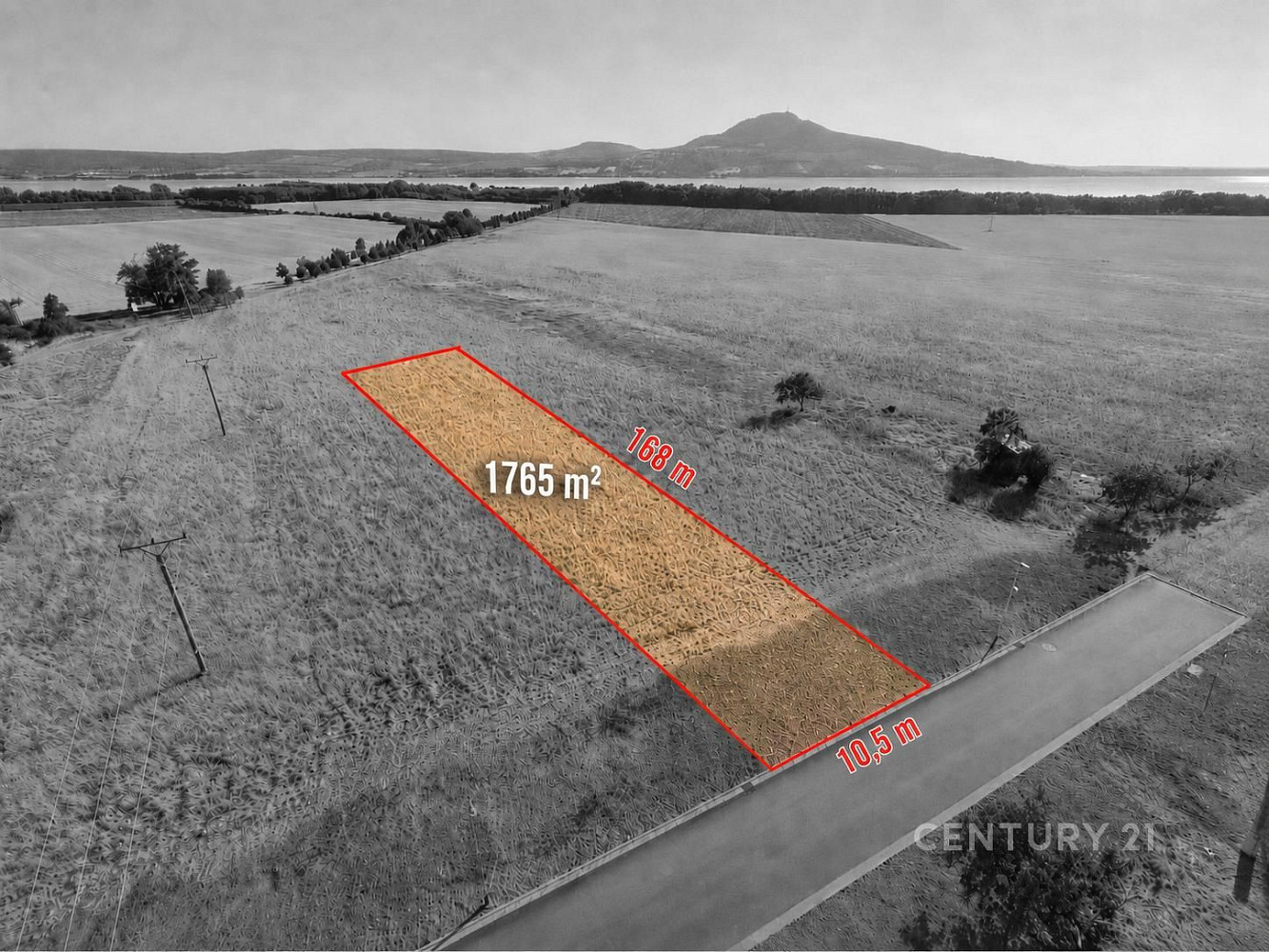 Prodej stavebního pozemku 1 765 m² – fotografie 2