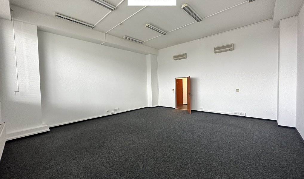 Pronájem kanceláře 186 m², Praha – náhled fotky 3