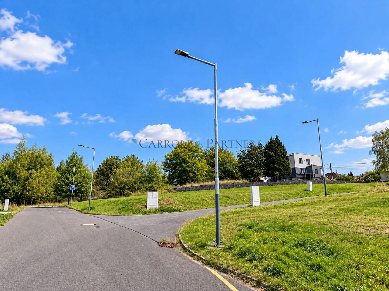 Prodej stavebního pozemku 817 m² – fotografie 2