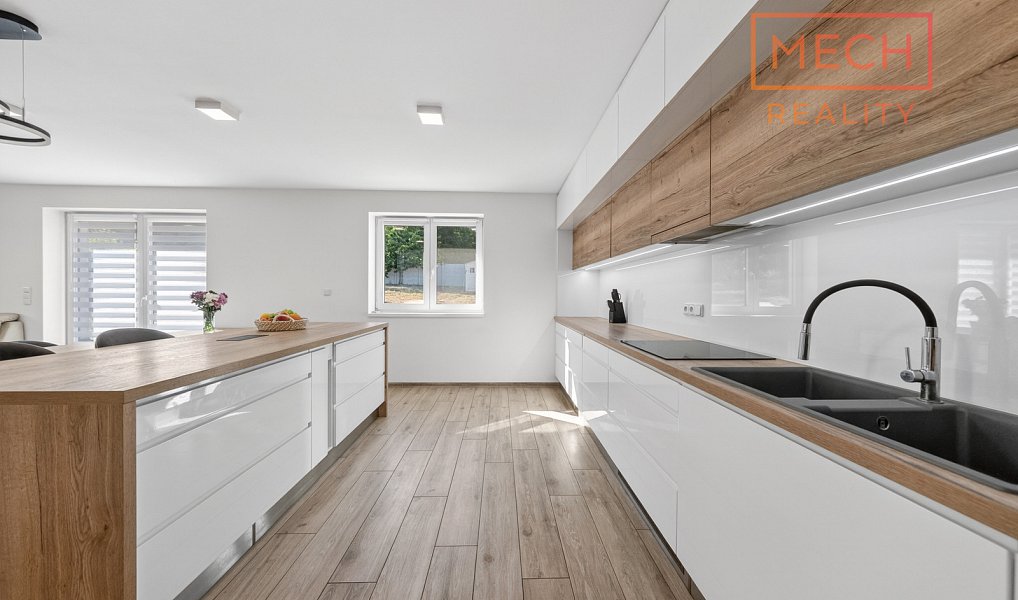 Prodej domu 157 m² s pozemkem 1 000 m², Kravsko – náhled fotky 3
