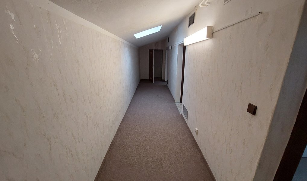 Pronájem kanceláře 175 m², Krnov – náhled fotky 9