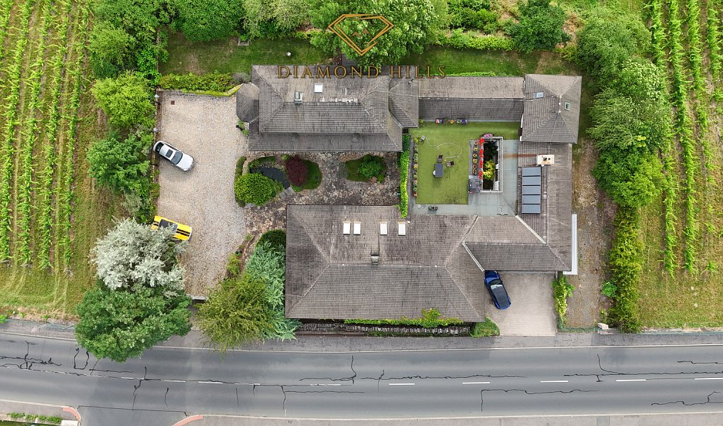 Prodej domu 518 m² s pozemkem 1 012 m², Mělník – náhled fotky 3