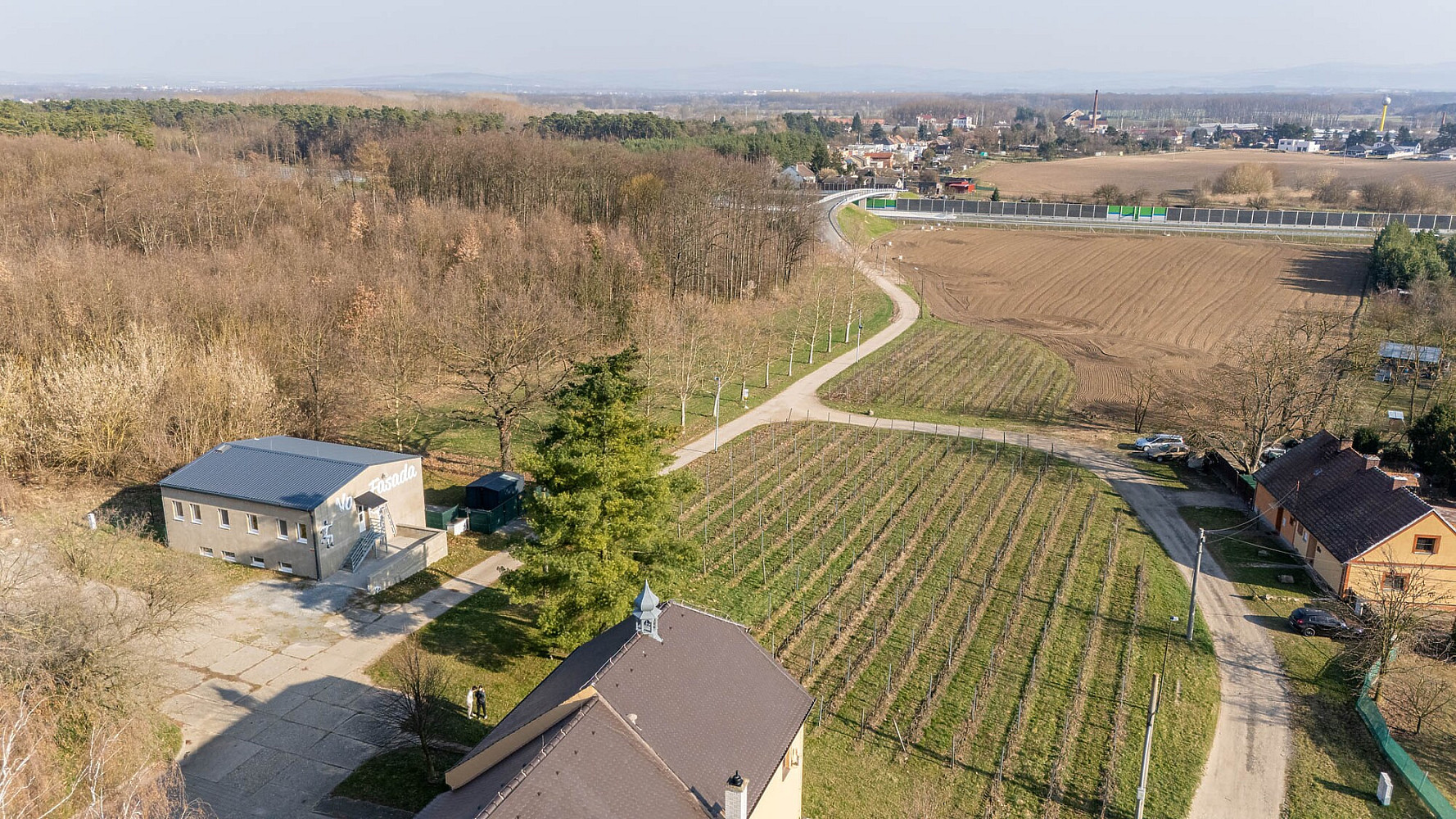 Prodej ubytovacího objektu 146 m² – fotografie 2