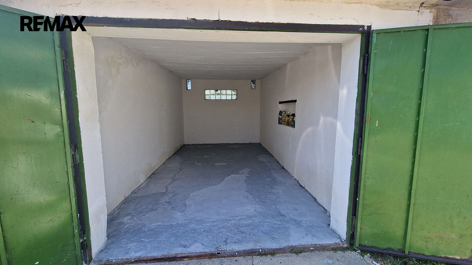 Prodej garáže 18 m2 brno-přízřenice, ulice jezerní — photo 5