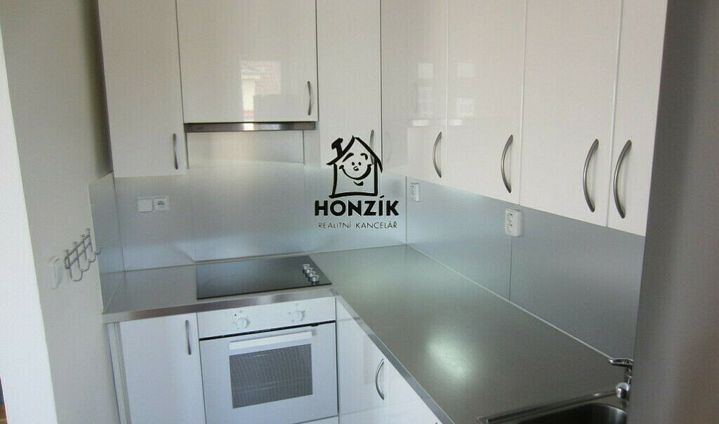 Pronájem bytu 1+kk, 37 m², Nusle - Praha 4, Praha