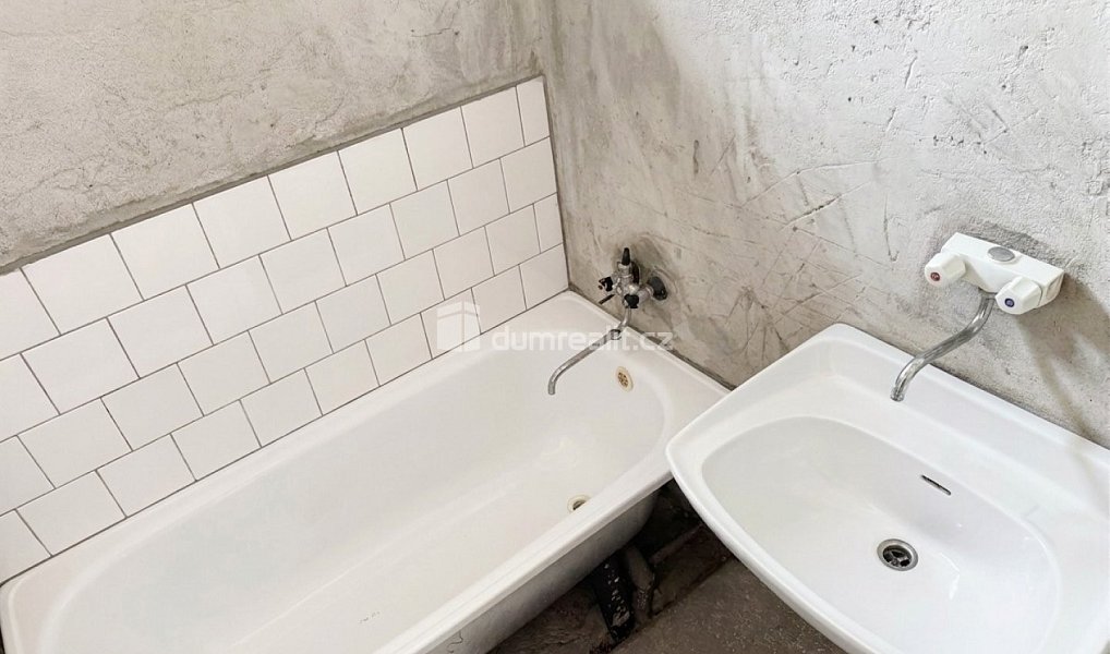 Prodej domu 270 m² s pozemkem 801 m², Tichá – náhled fotky 23