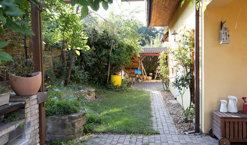 Prodej domu 187 m² s pozemkem 859 m², Skorkov – náhled fotky 25