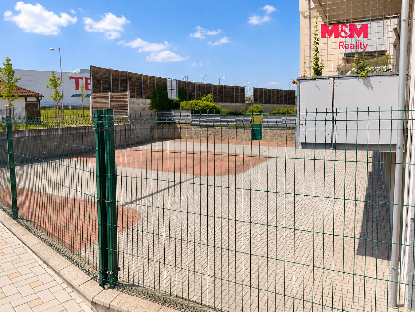 Prodej parkovacího stání v čelákovicích, ul. b. koutníkové — photo 5
