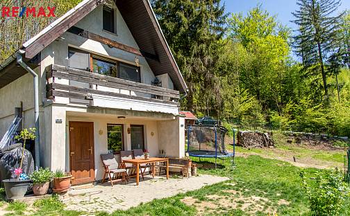 Prodej chaty/chalupy 74 m² s pozemkem 1 321 m², Oznice, okres Vsetín