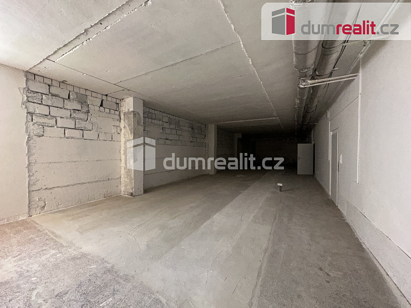 Pronájem skladovacích prostor 150 m²