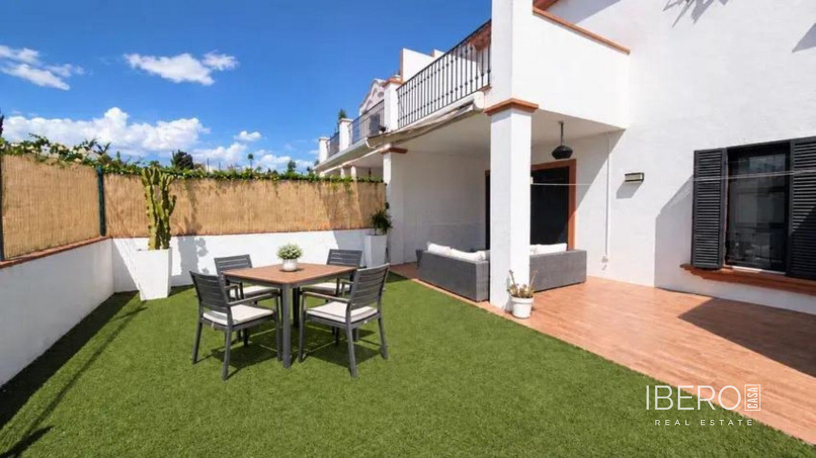 Prodej domu 240 m² s pozemkem 120 m²