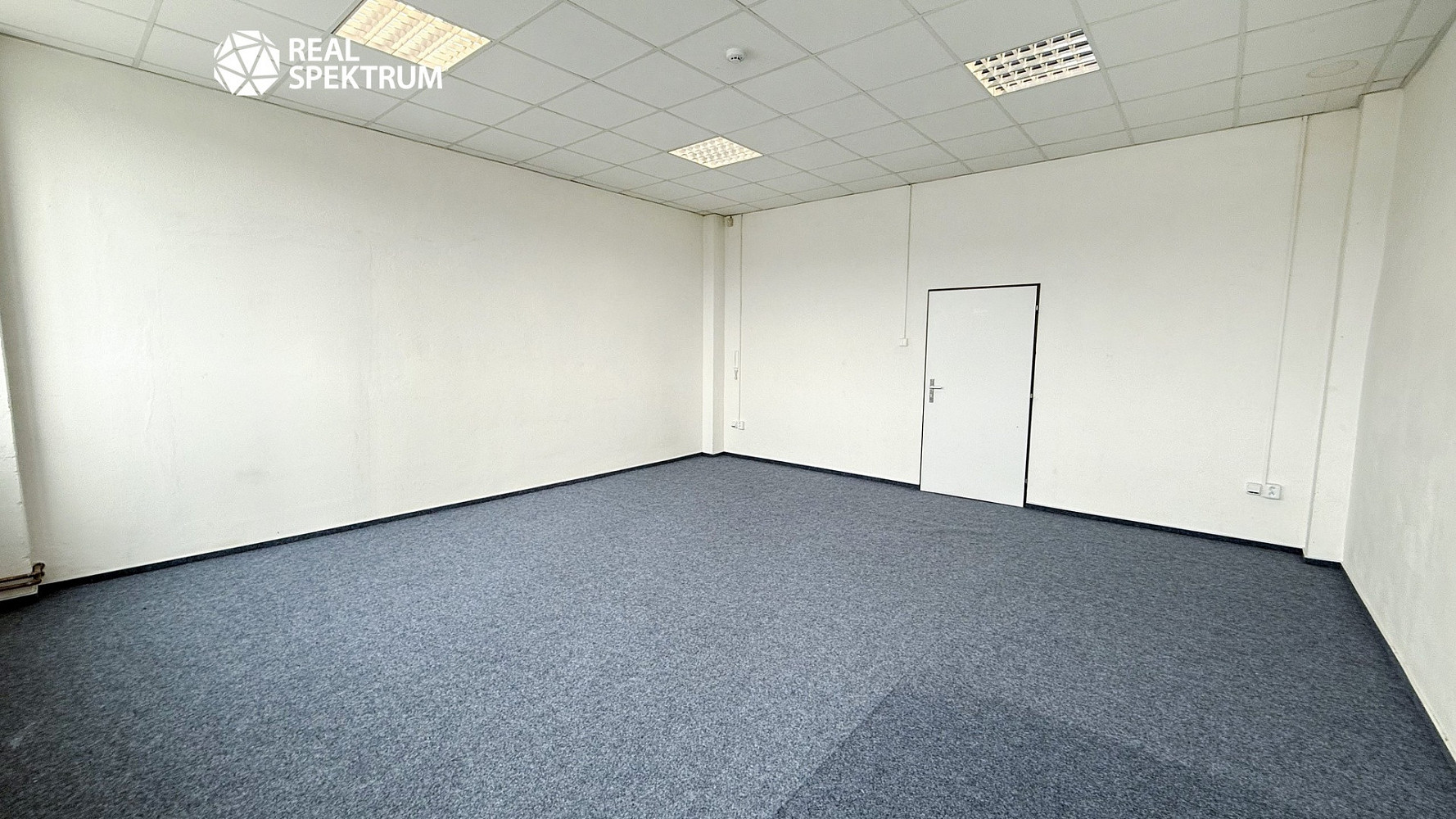 Pronájem kanceláře 36 m² – fotografie 2