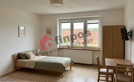 Pronájem domu 184 m² s pozemkem 674 m², Rešice, okres Znojmo