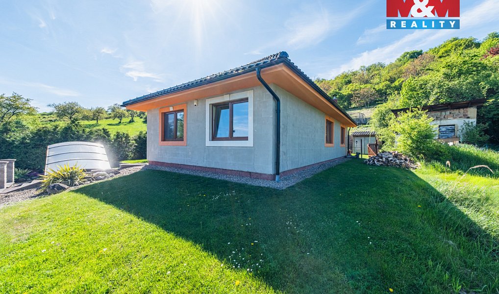Prodej domu 140 m² s pozemkem 1 388 m², Domoušice – náhled fotky 20