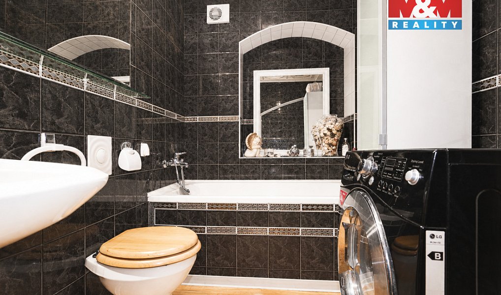 Prodej domu 260 m² s pozemkem 633 m², Karlovy Vary – náhled fotky 2