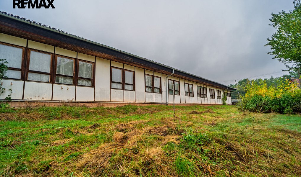 Prodej ubytovacího objektu 500 m², Děkov – náhled fotky 12